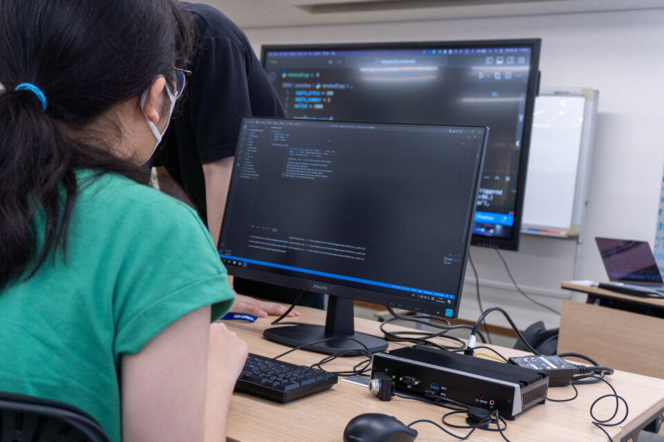 Python言語でプログラム