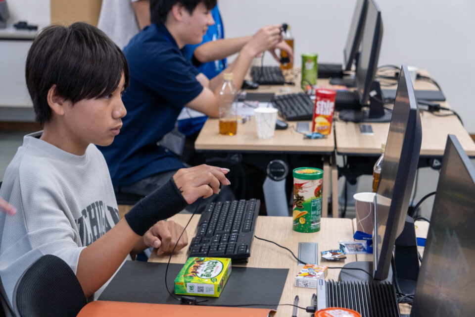 機械学習のために同じ商品を数百枚撮影