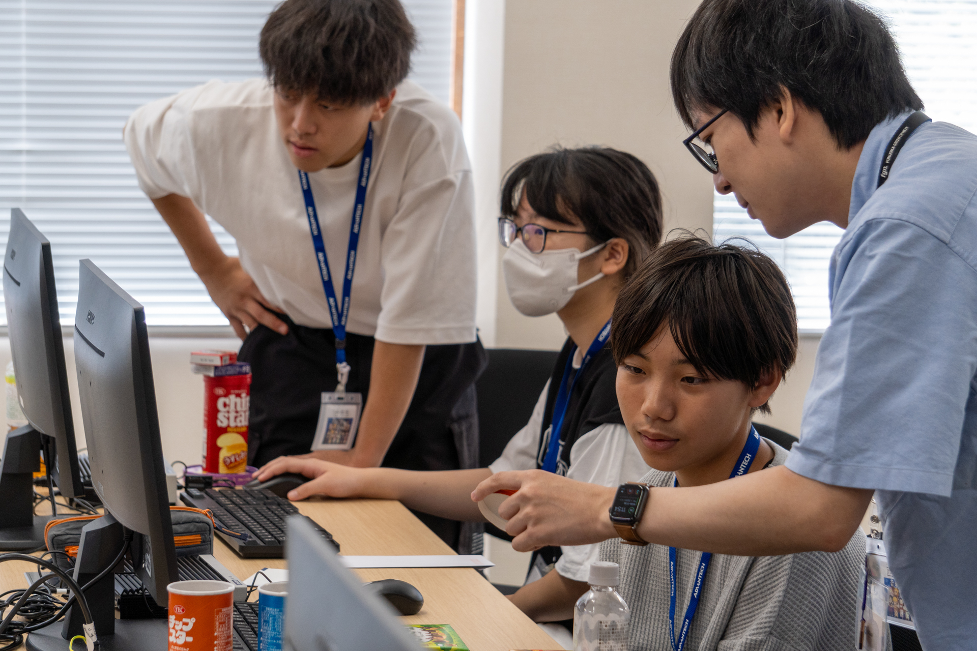 九州大学の学生（講師）が手厚くサポート