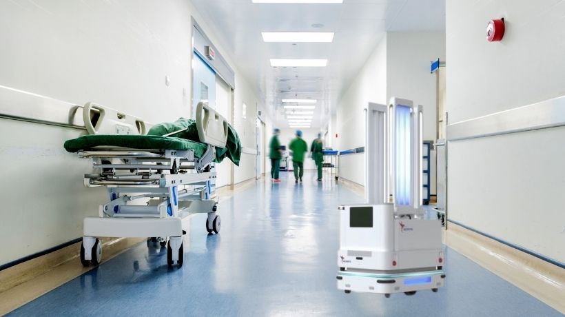 AI Smart AMR Disinfection Covers Duties of 4 Staff Members of Hospital Night Shift