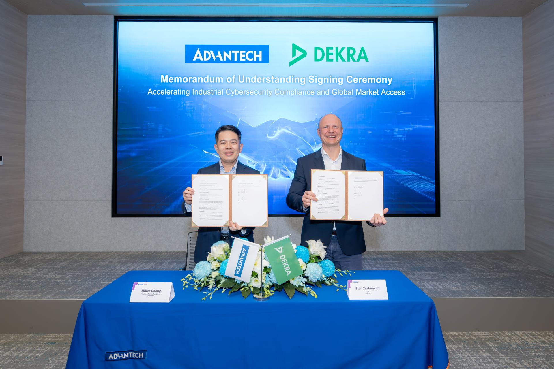 研華攜手 DEKRA 德凱簽署 MOU,協助終端應用客戶與系統整合商從產品設計階段即導入資安要求,降低合規風險並縮短產品進入全球市場的時程。