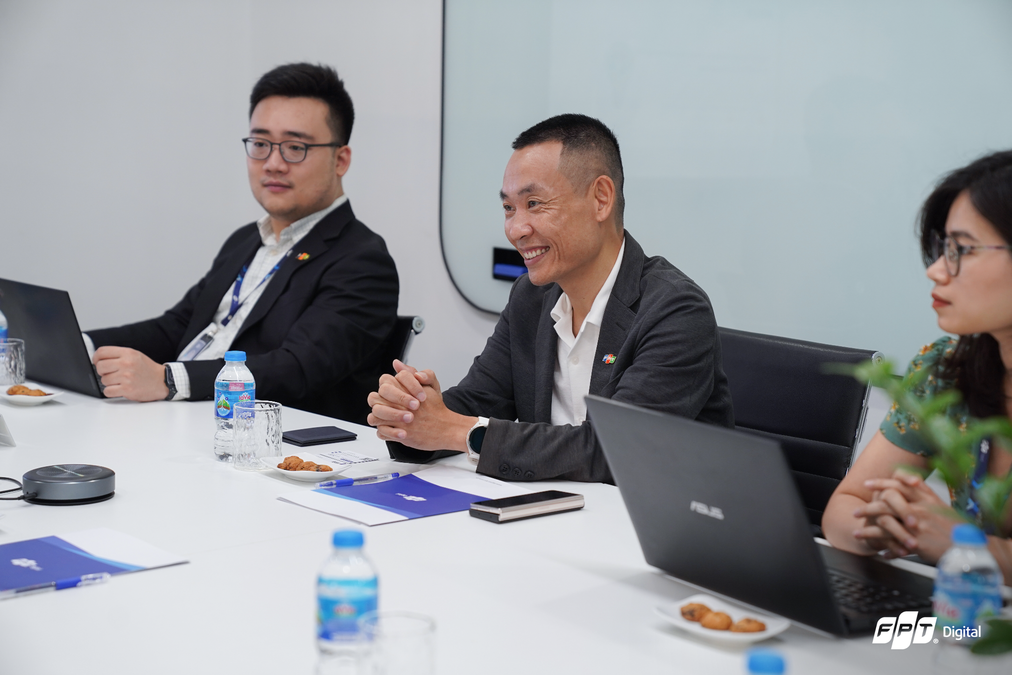 Ông Vương Quân Ngọc cam kết sẽ dành nguồn lực tốt nhất cho hợp tác giữa hai bên.